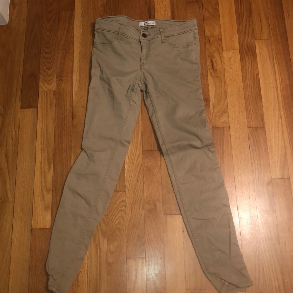 Juniors khakis from Hollis tee skinny jean fit